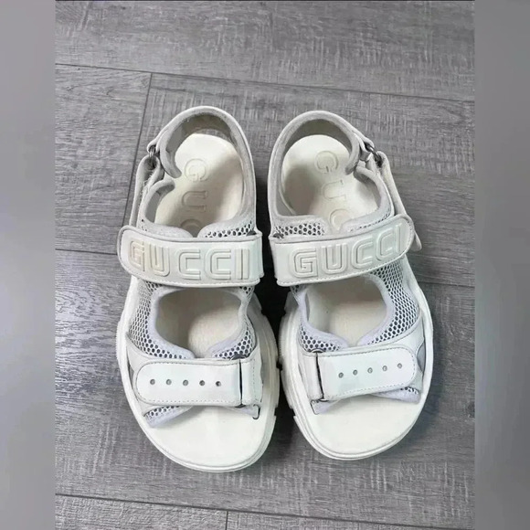 GUCCI LEATHER &
MESH SANDAL AGURU TREK - Picture 3 of 10